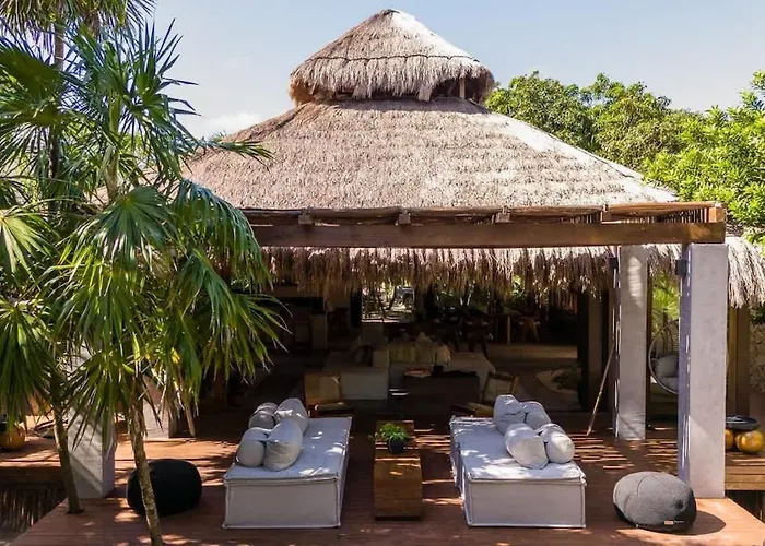 Casa Xik'nal - Luxury Front Villa